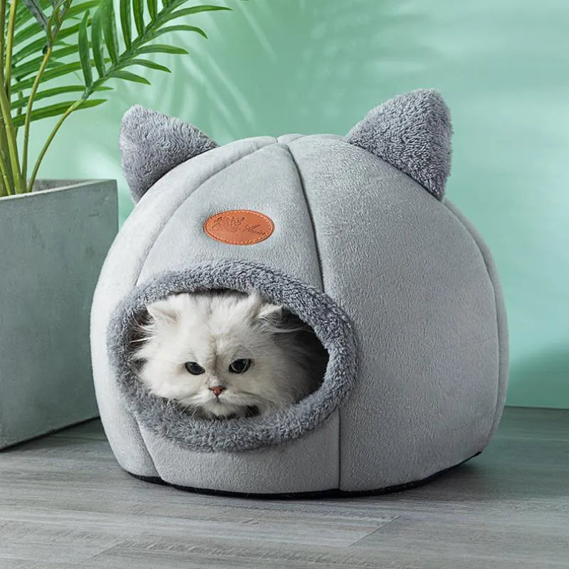 Little Winter Cat Bed Basket Cave - Cat Bed