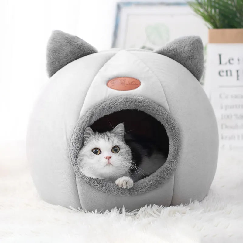 Little Winter Cat Bed Basket Cave - Cat Bed